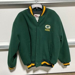 Green Bay Packers coat.  From the 90’s men or women can wear